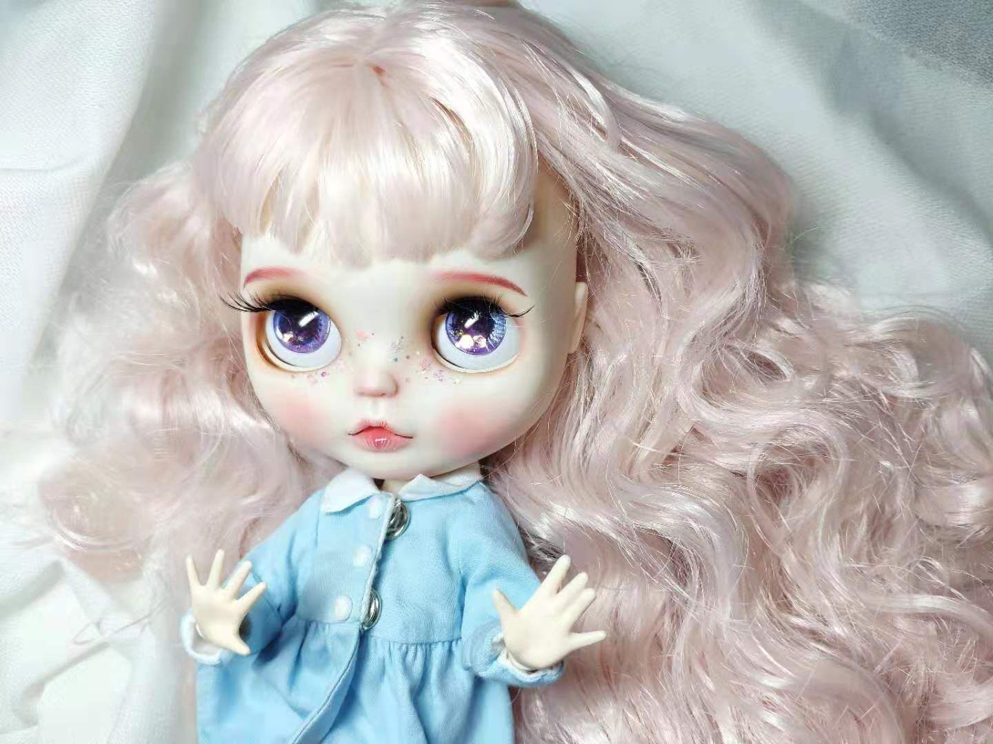 粉色关节改妆裸娃定制