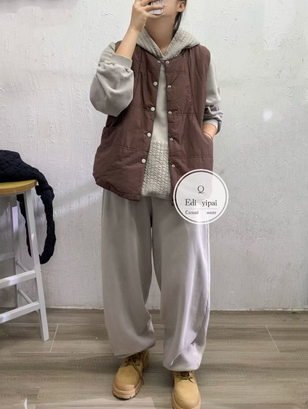 ED，33019#纯棉洗水面料羊毛绒100％填充物纯棉料简约马甲百搭女