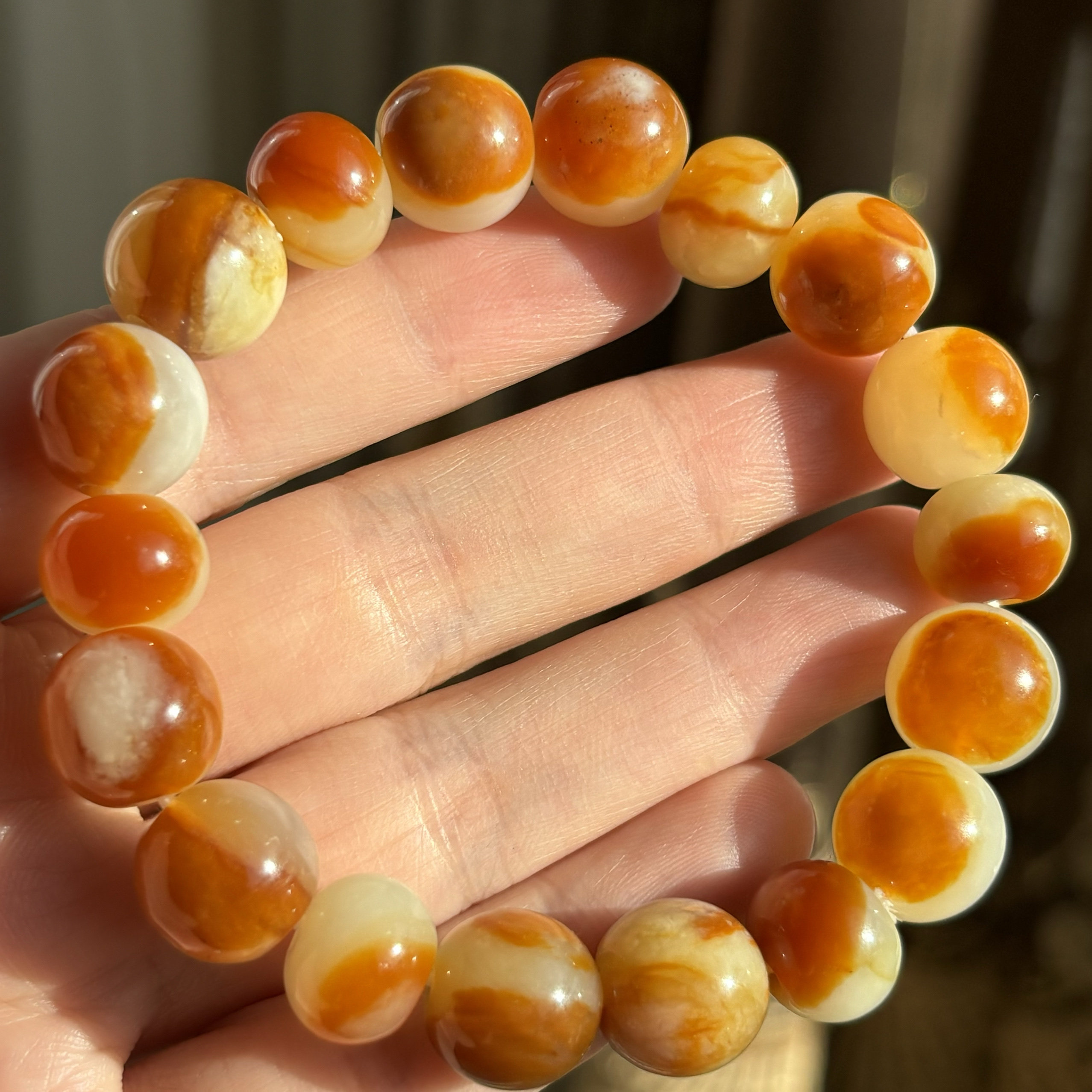 天然岫玉精品花玉红脸蛋手串白俏红色男女手链鸿运当头保真