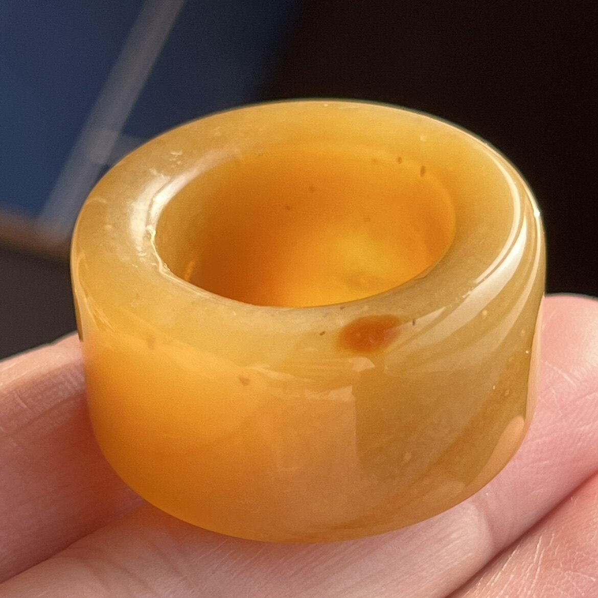 天然岫玉辽阳花玉鸡油黄鸿运当头扳指19口径越戴越红透正品包邮