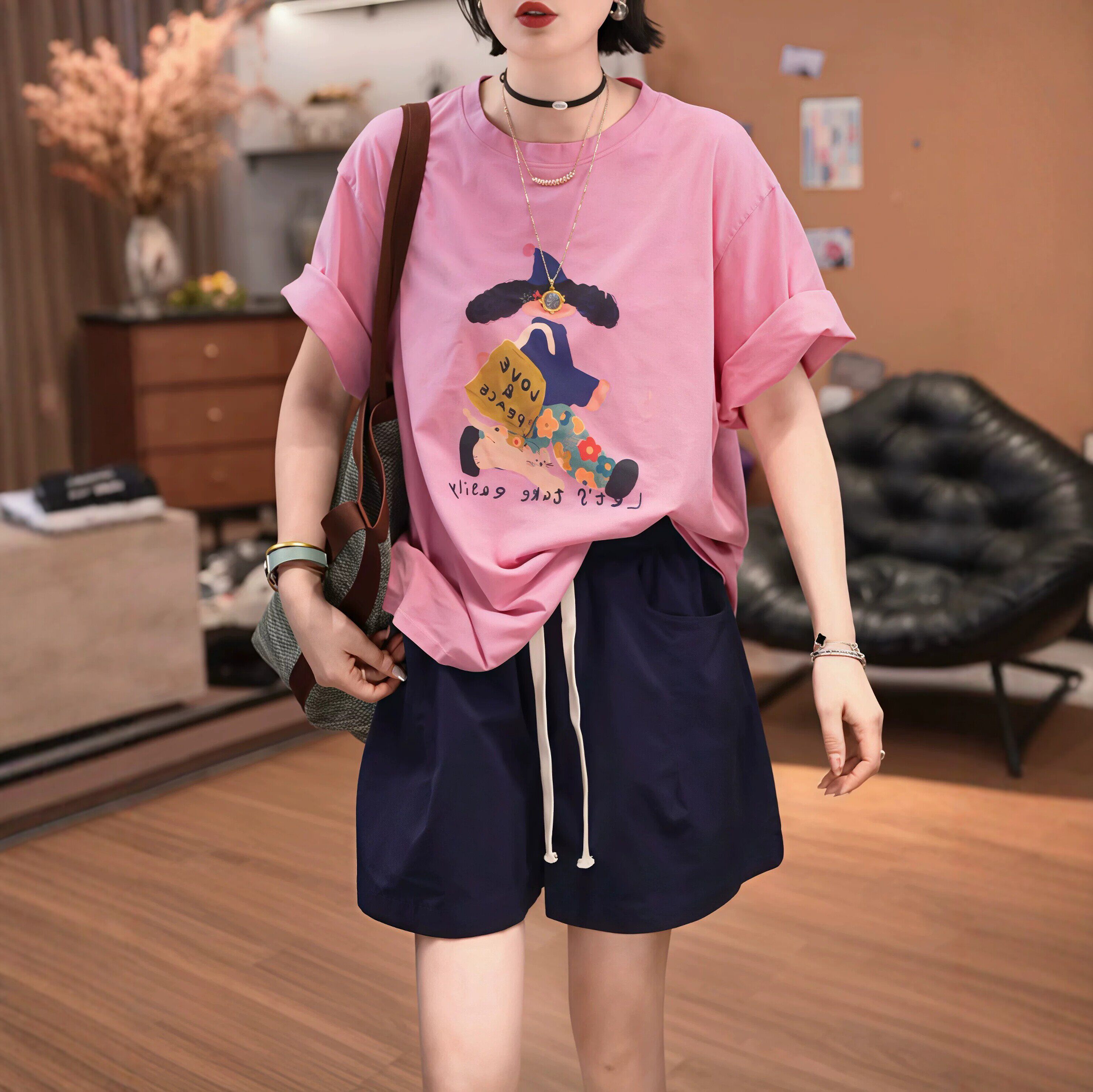 【送运费险】卡通印花短袖T恤女图片