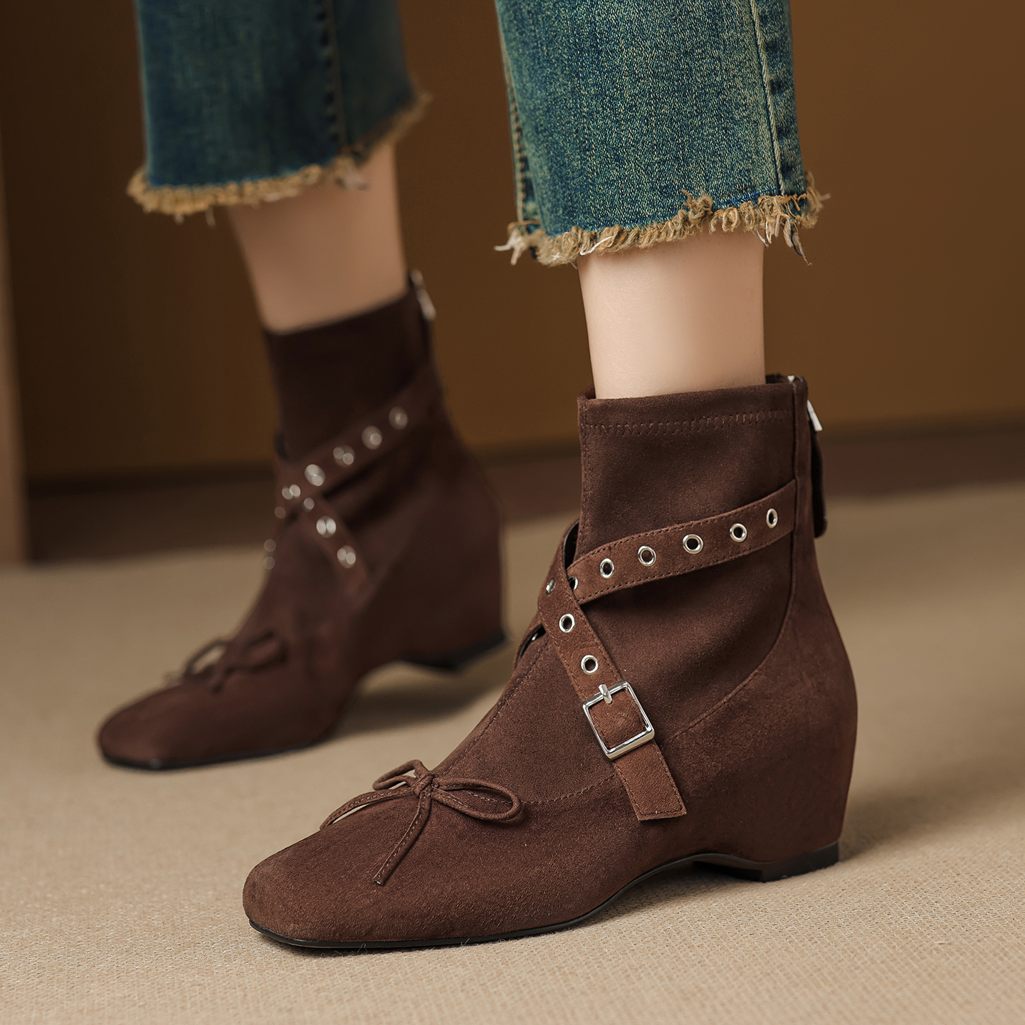 百搭小短靴 酷酷达~