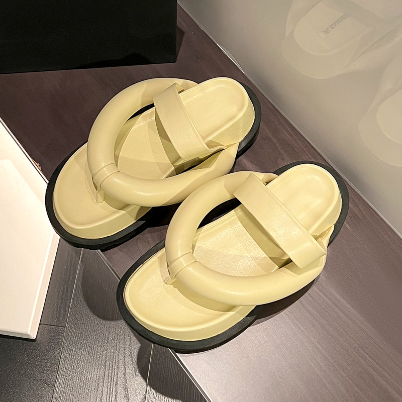 厚底泡泡拖鞋女夹脚人字拖凉鞋外穿可爱夹趾鞋沙滩防滑防臭ins潮