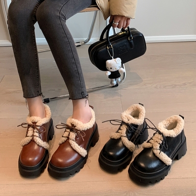 女一脚蹬加绒乐福鞋保暖雪地靴