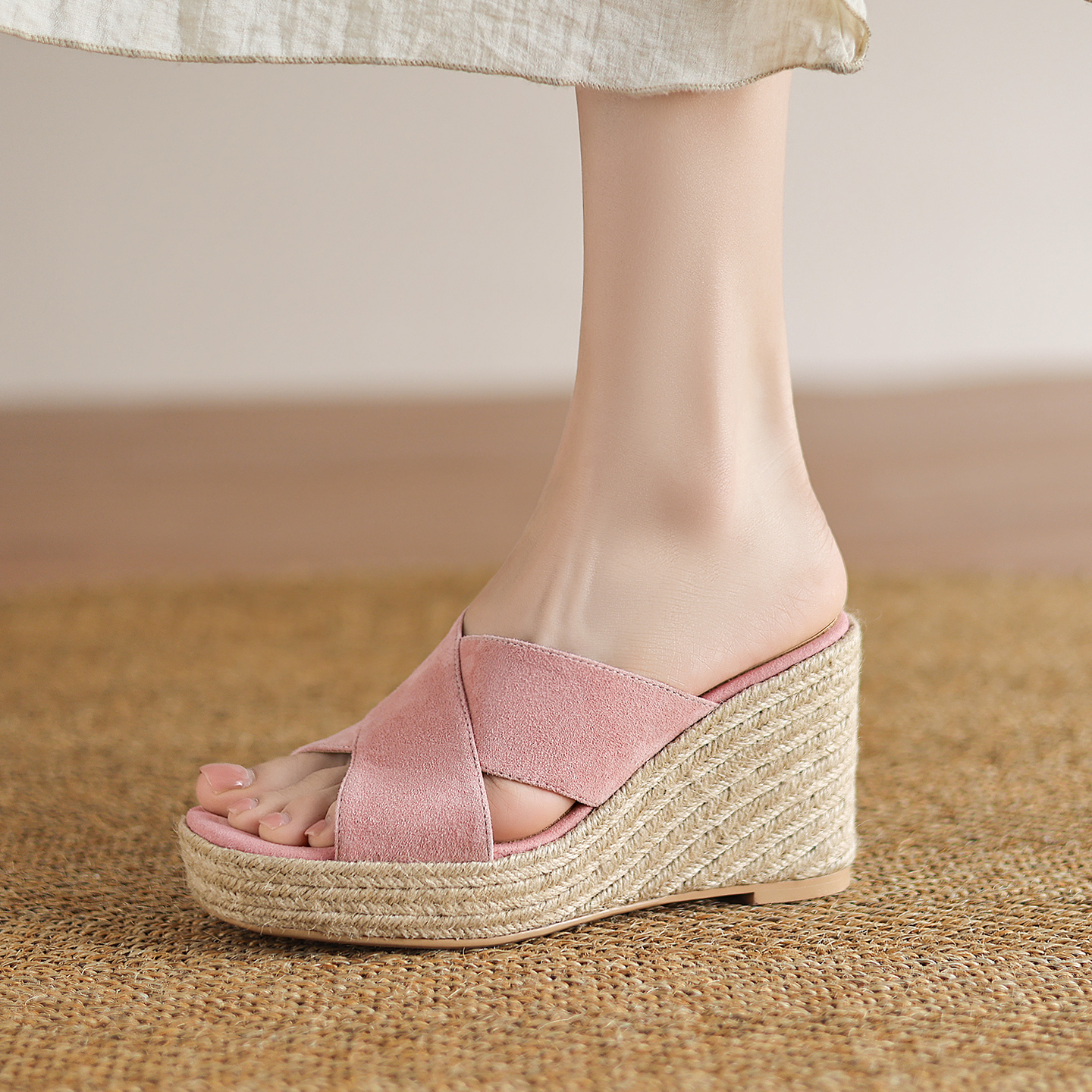 9cm坡跟真皮外穿凉拖鞋女2025夏