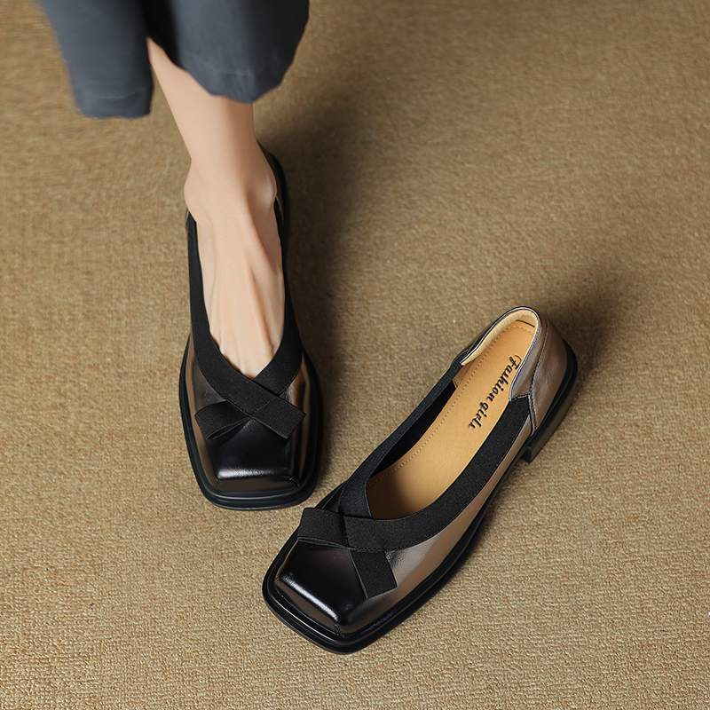 小香风真皮蝴蝶结粗跟小皮鞋女