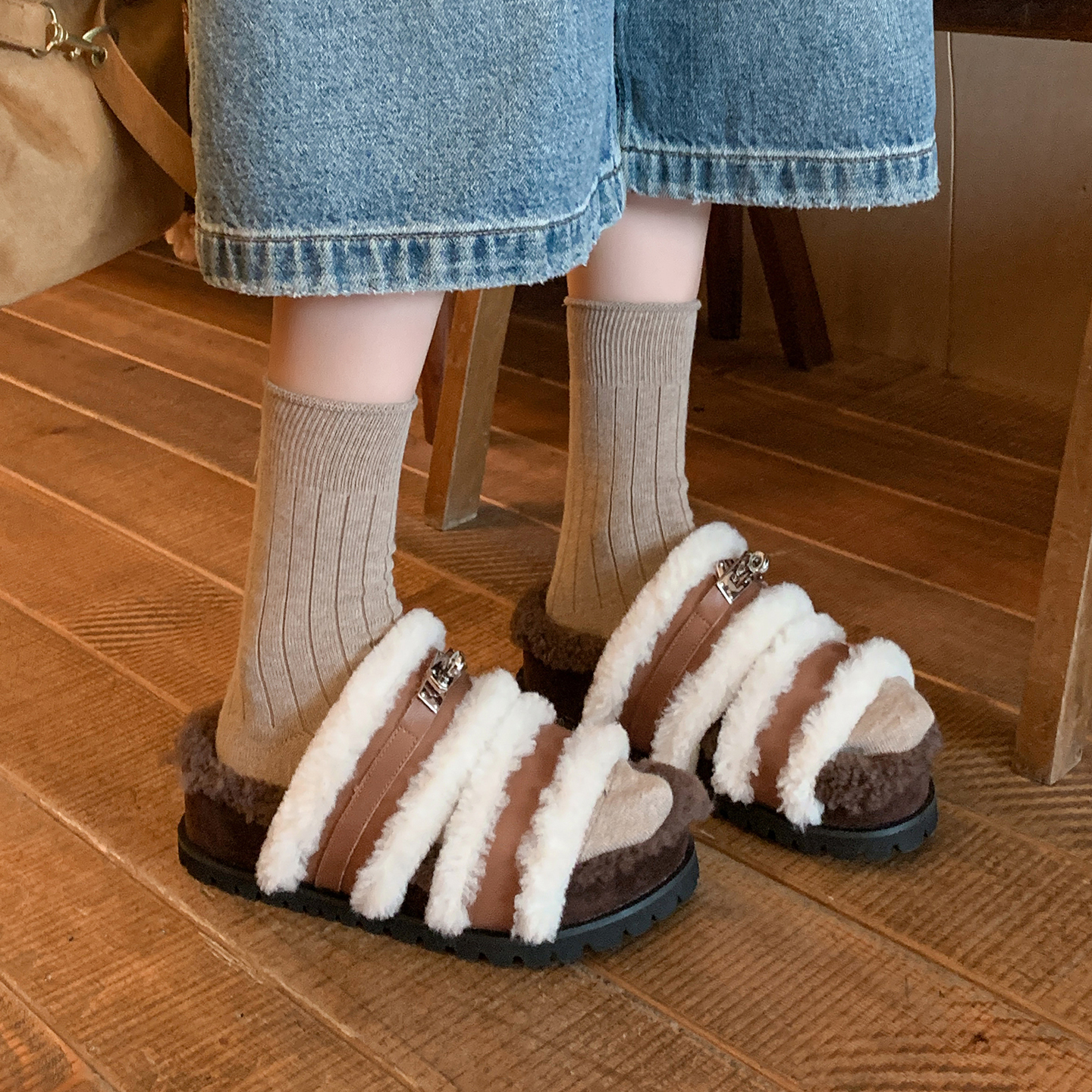 5cm真皮休闲厚底增高毛毛鞋女