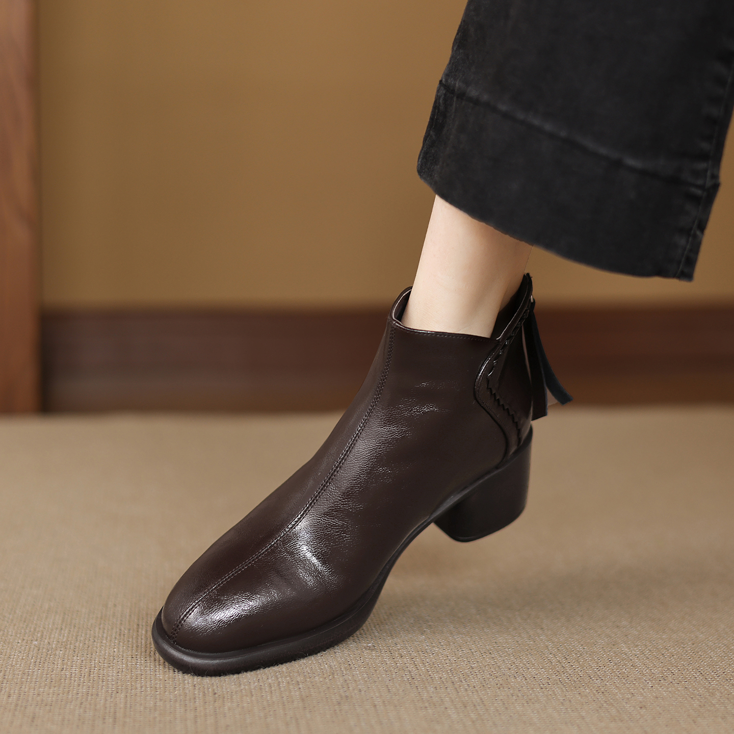 5.5cm羊羔毛雪地靴女冬季真皮厚底高跟短靴粗跟加绒加厚保暖棉鞋