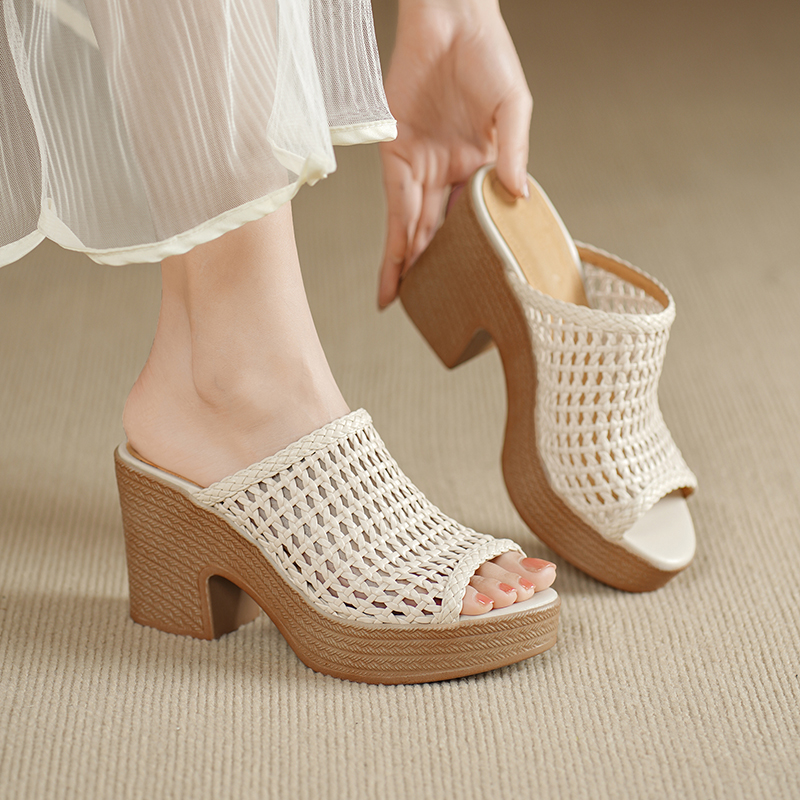 厚底复古坡跟镂空露趾编织凉鞋女
