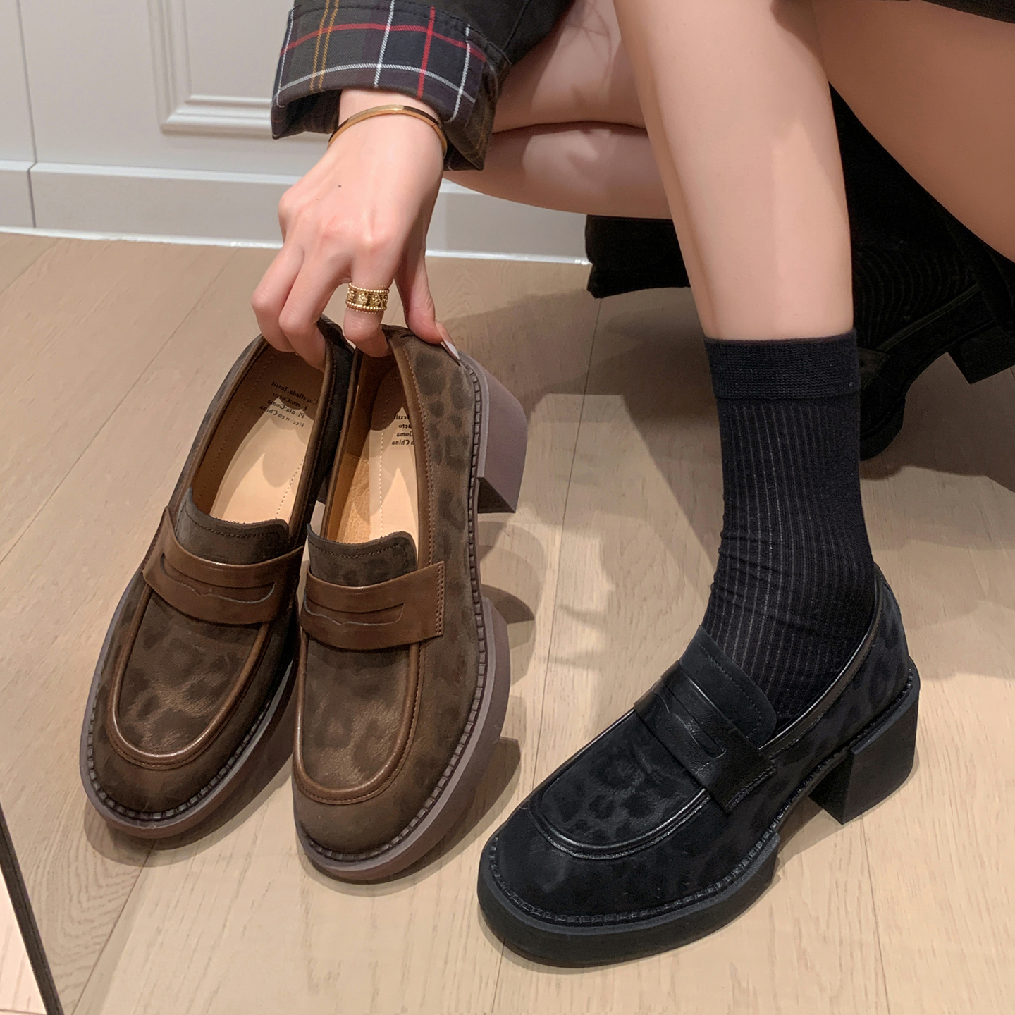 圆头粗跟高跟鞋真皮一脚蹬小皮鞋