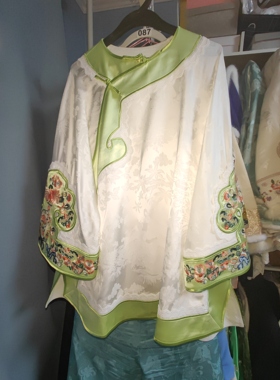 罗绮者刺绣斜襟大袖衫清新绿色高品质锦缎太太服中长款有粉色可选