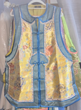 罗绮者对襟立体花朵织锦马甲凹凸烫花正黄色加厚中长款马甲浮光锦