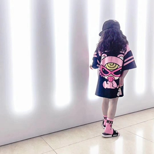 2026夏亲子装洋气女童纯棉T恤裙儿童短袖潮酷姐妹装中长款连衣裙