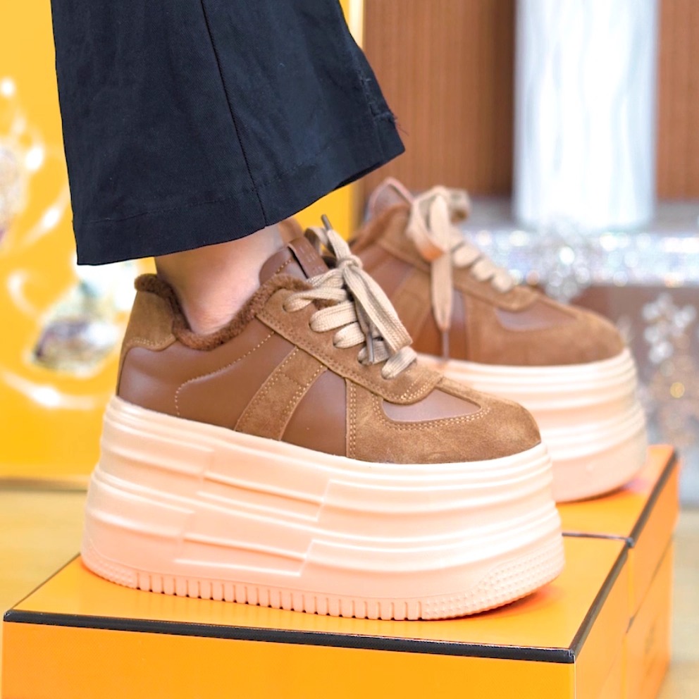 百搭显脚小增高休闲鞋