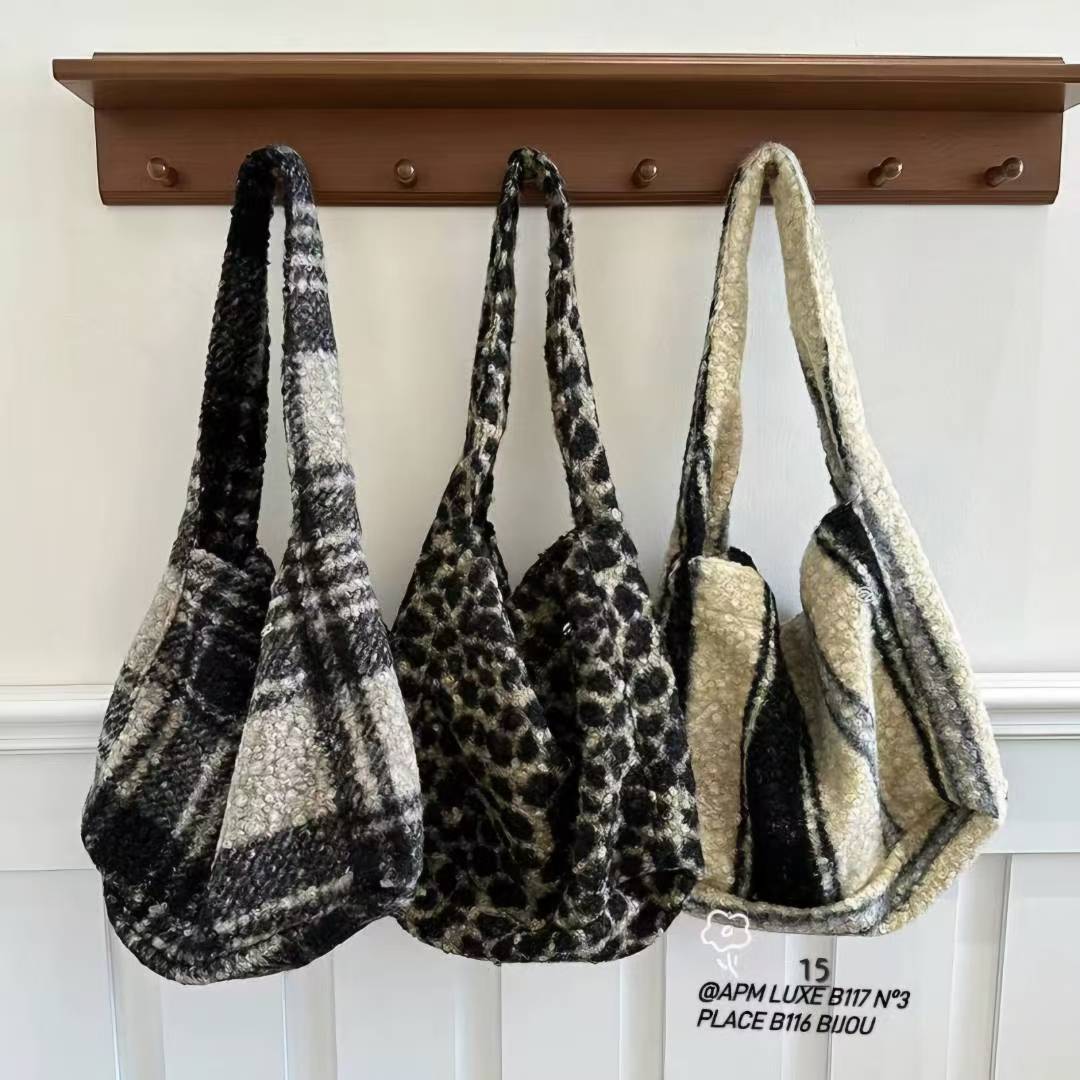 韩国东大门代gou 新款毛绒托特包竖条纹布袋英伦格纹单肩包大容量