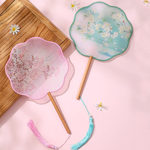 胭脂妆桃花笑儿童团扇古风扇子半透长柄流苏舞蹈扇八瓣扇汉服配件