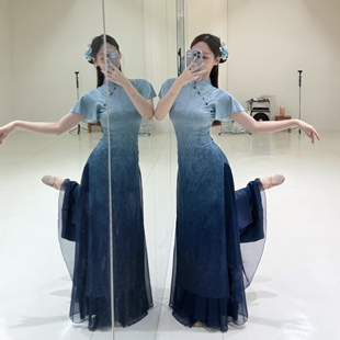 青花瓷入画江南舞蹈旗袍多情种洛春赋古典舞演出服入画江南表演服