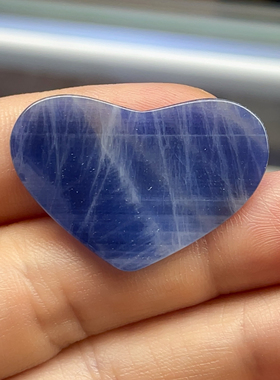 蓝宝石爱心形状心心相印心有灵犀天然无烧无注胶无填充原矿原色正