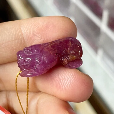 龙之九子貔貅红宝石雕刻件苏州工精致天然无烧无注胶原矿非洲红宝