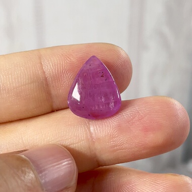 天然无烧无胶红宝石戒面水滴形滴水聚财好寓意镶嵌戒指吊坠6.92ct