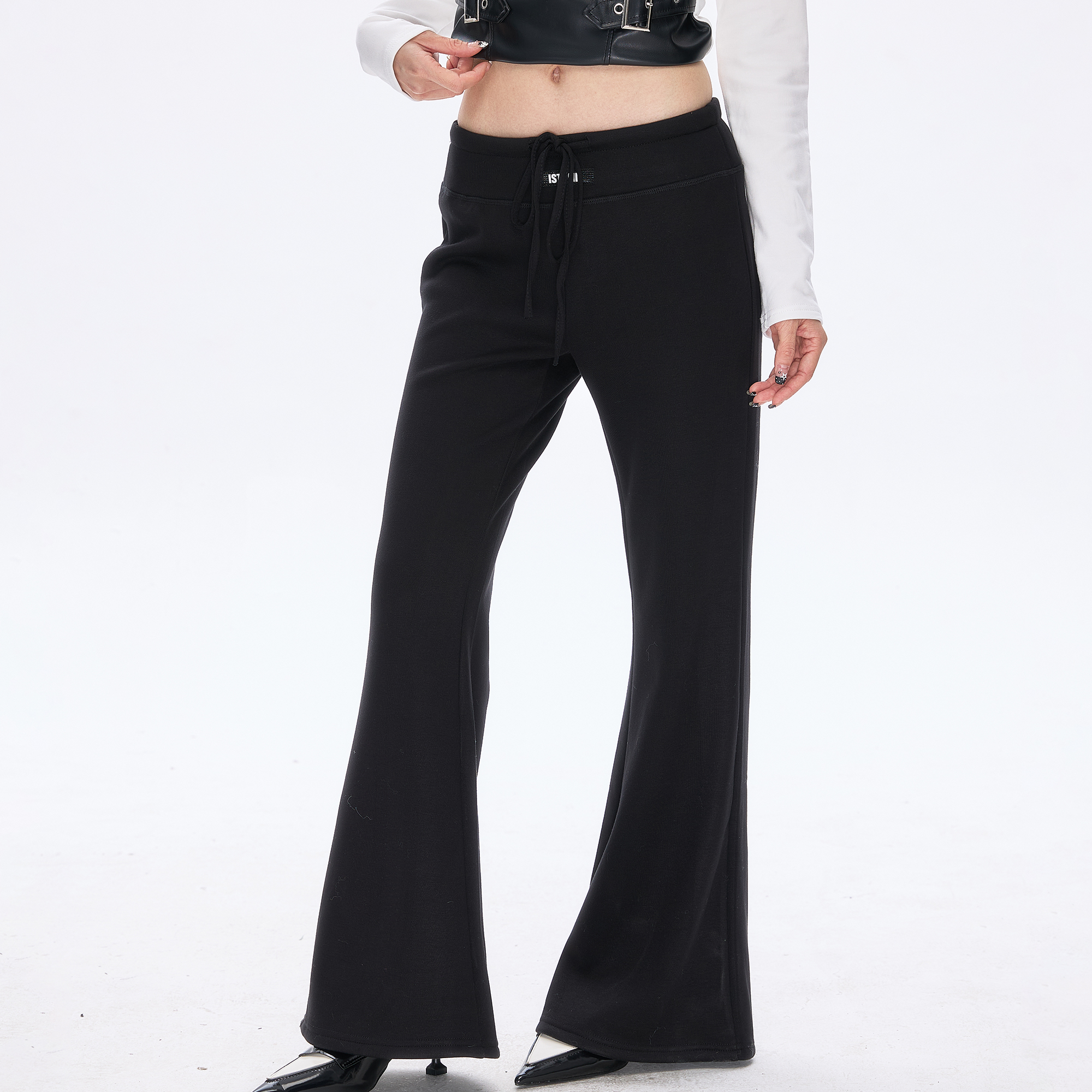 ISTYNI官方授权 黑色微喇休闲裤加绒垂感显瘦宽松长裤女裤子秋冬