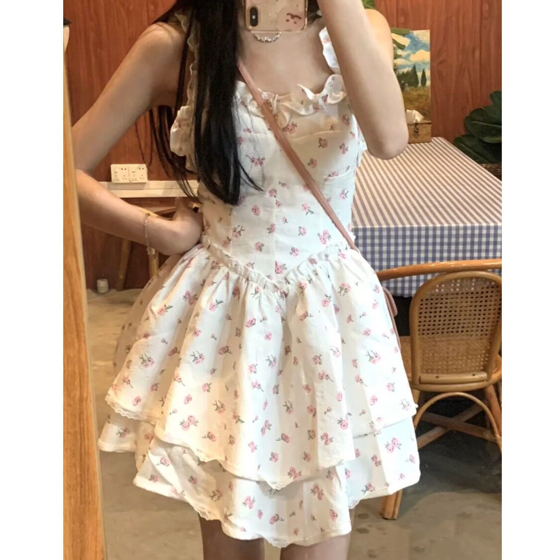 法式学生碎花吊带连衣裙女夏季新款辣妹纯欲风收腰显瘦公主蓬蓬裙