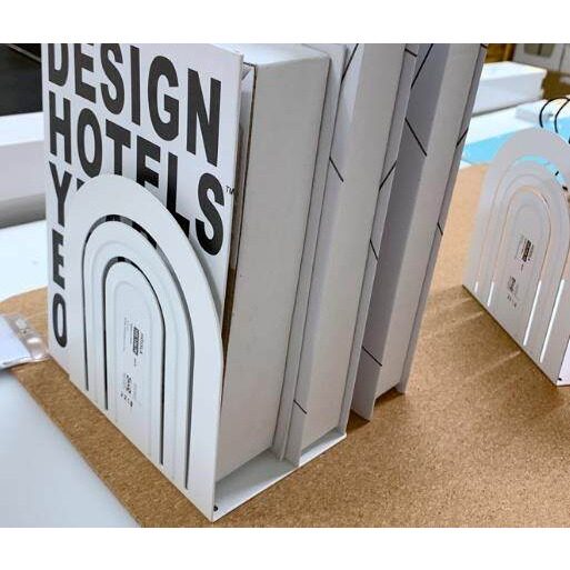 宜家赫斯拉书挡书立书夹学生用桌上简约书靠书挡单个白色国内代购