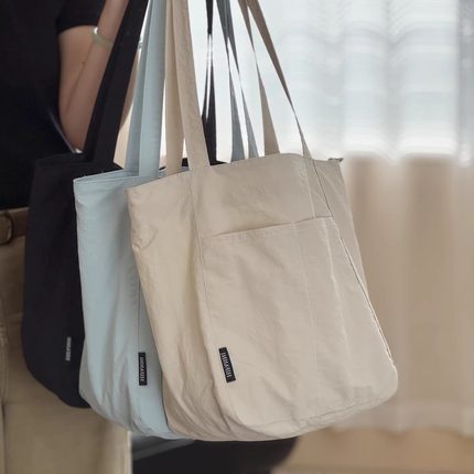 新品 原创轻便日韩环保简约通勤单肩休闲百搭学生上课涤纶托特包