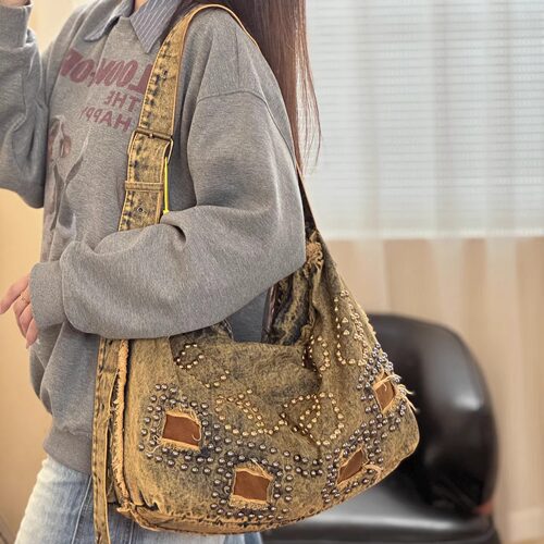 美式复古废土风铆钉水洗牛仔包