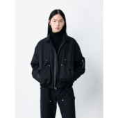 GRAINMUSTARD 精纺羊毛绗棉空军夹克 Jacket」 「Studded Bomber