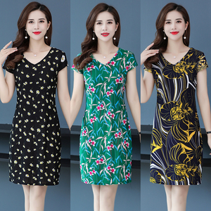 Middle -aged and elderly summer ice silk small floral dress female summer black middle -aged mother dressing waist skirt