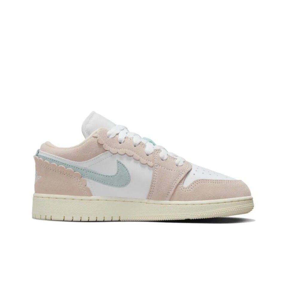 Nike耐克aj1Low耐磨透气板鞋休闲鞋GS女款粉白DZ5356-800湖北gx仓