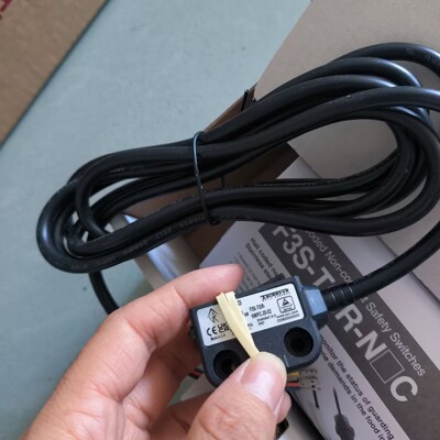 F3S-TGR-NLPC-21-05开关TECHNOGR