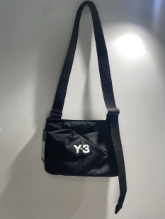 简约轻便挎包百搭单肩包 男女同款 经典 Y3Q斜挎包24新品 黑武士时尚