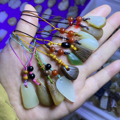 一物一拍|手工编绳和田玉白玉糖料包挂件扇坠手机挂件钥匙扣原创