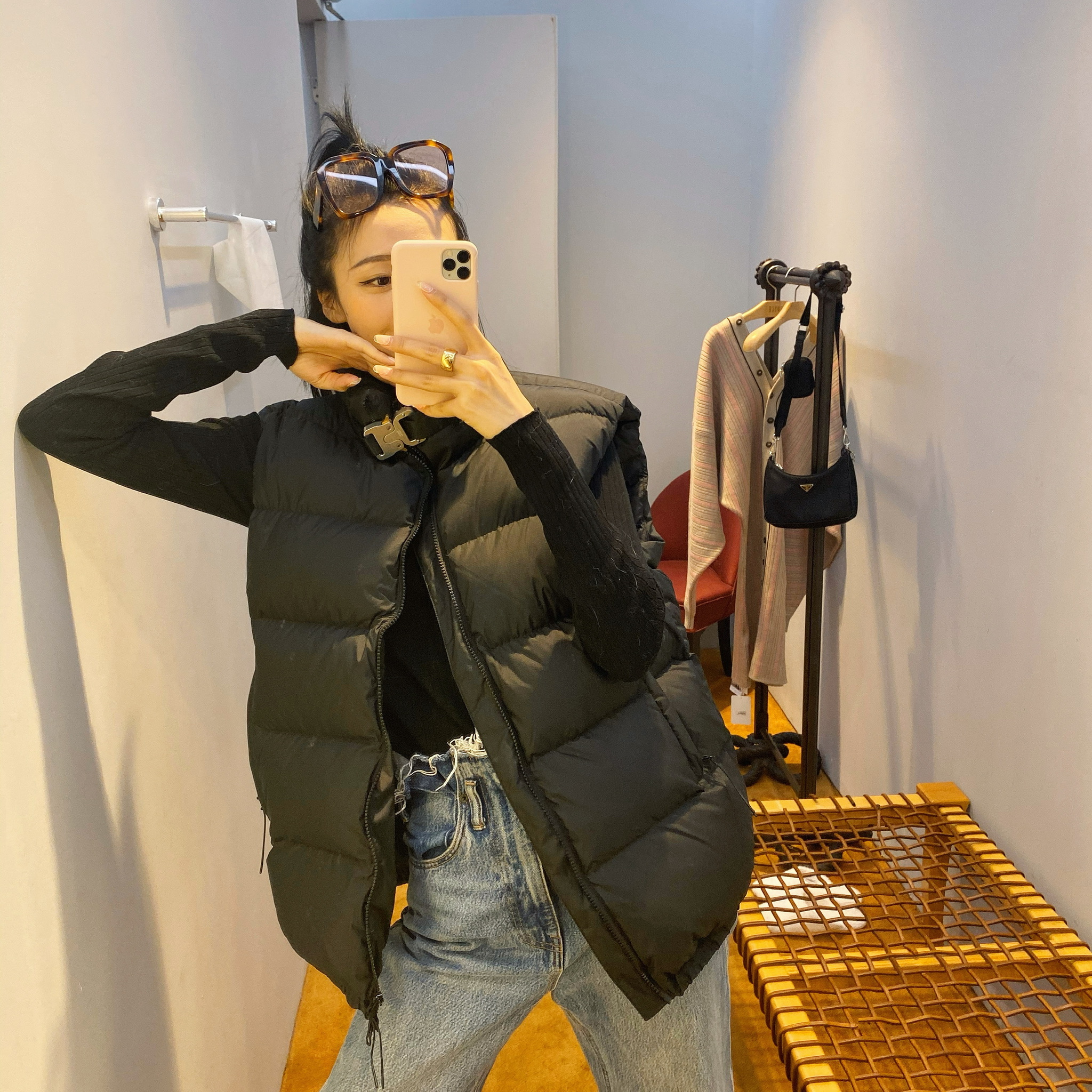 黑色羽绒马甲轻薄定制白鸭绒国检