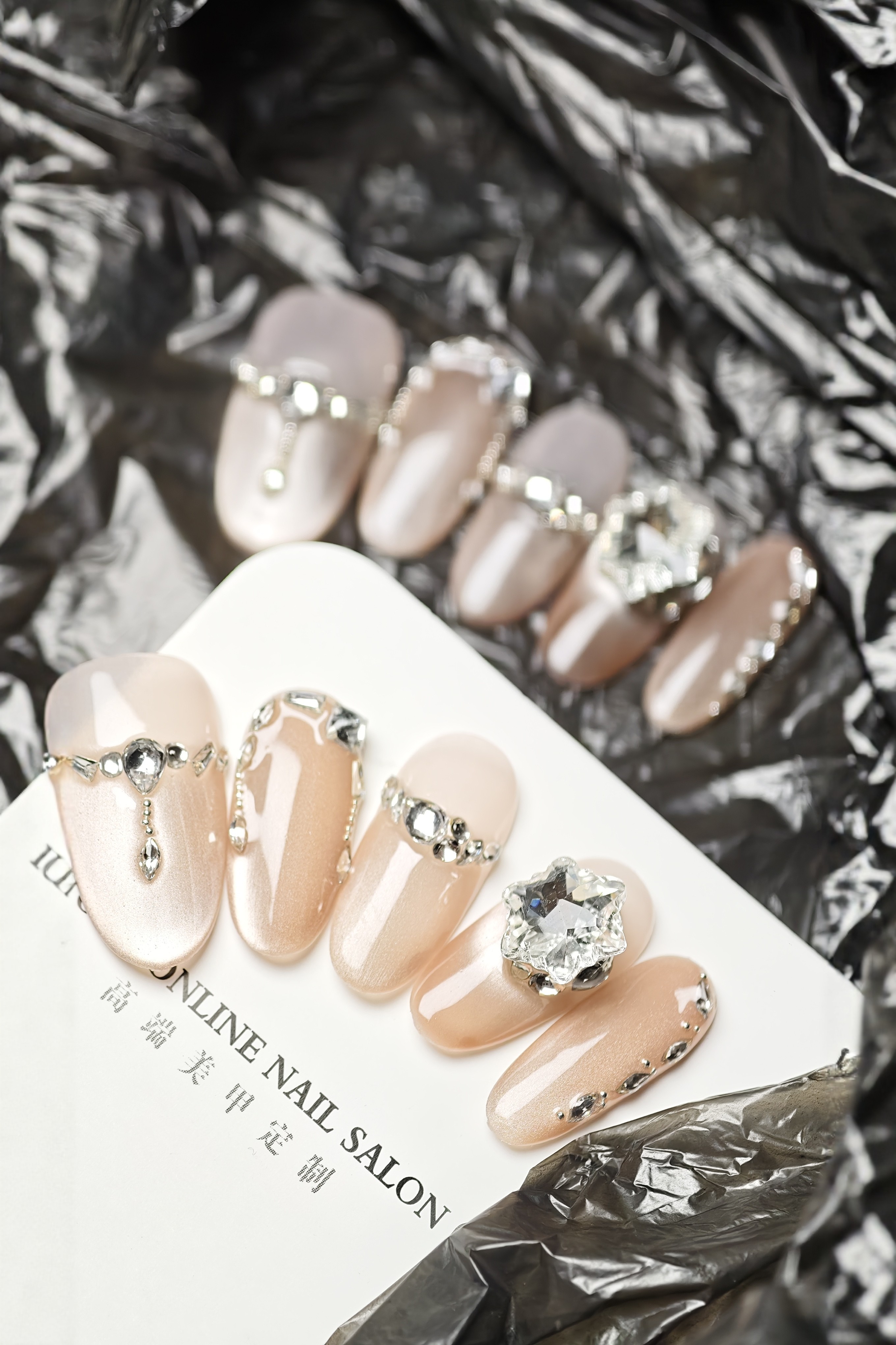 纯手工穿戴甲长椭圆高级感贴钻轻奢猫眼长款美甲片新款显白纯欲,彩妆/香水/美妆工具,穿戴甲/甲片,淘宝优惠券,粉丝福利购,淘宝优惠卷