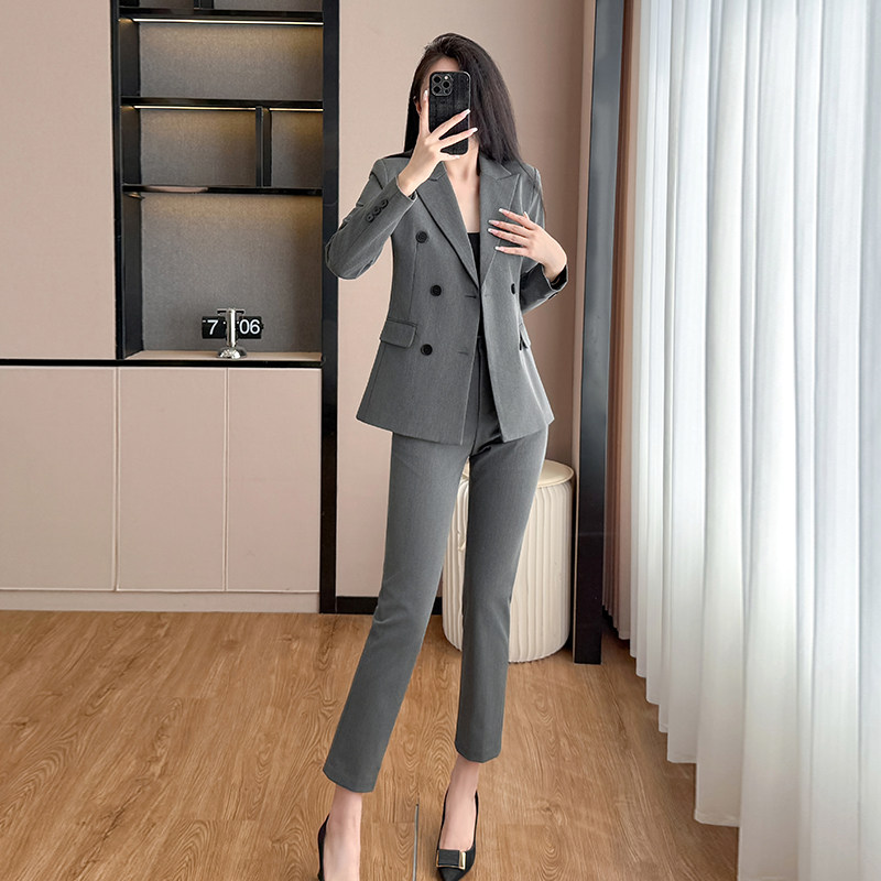 设计感气质职业女装西服外套2025秋季新款修身显瘦OL通勤百搭西装,女装/女士精品,时尚套装,淘宝优惠券,粉丝福利购,淘宝优惠卷