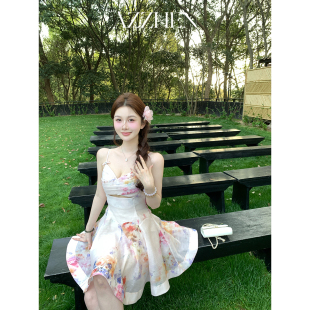 凱蒂甜心 AZZHEN 小眾抹胸吊帶連衣裙