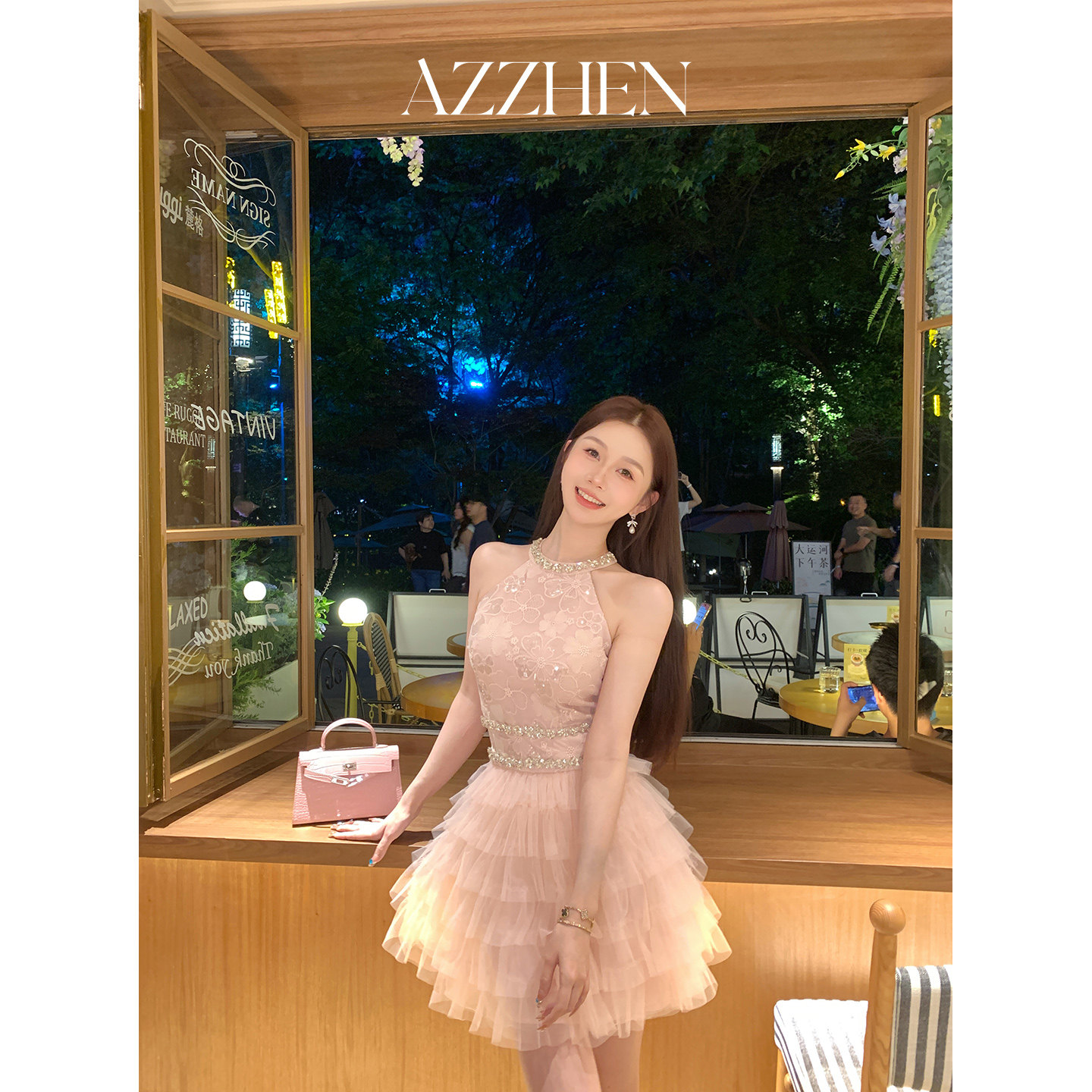 AZZHEN【爱神可丽】贵气千金感重工水钻挂脖蛋糕蓬蓬裙,女装/女士精品,连衣裙,淘宝优惠券,粉丝福利购,淘宝优惠卷