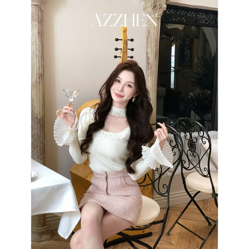 AZZHEN【优雅冬日】气质挂脖拼接荷叶边喇叭袖修身针织衫