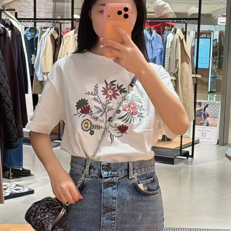 白色刺绣花朵宽松短袖T恤女上衣