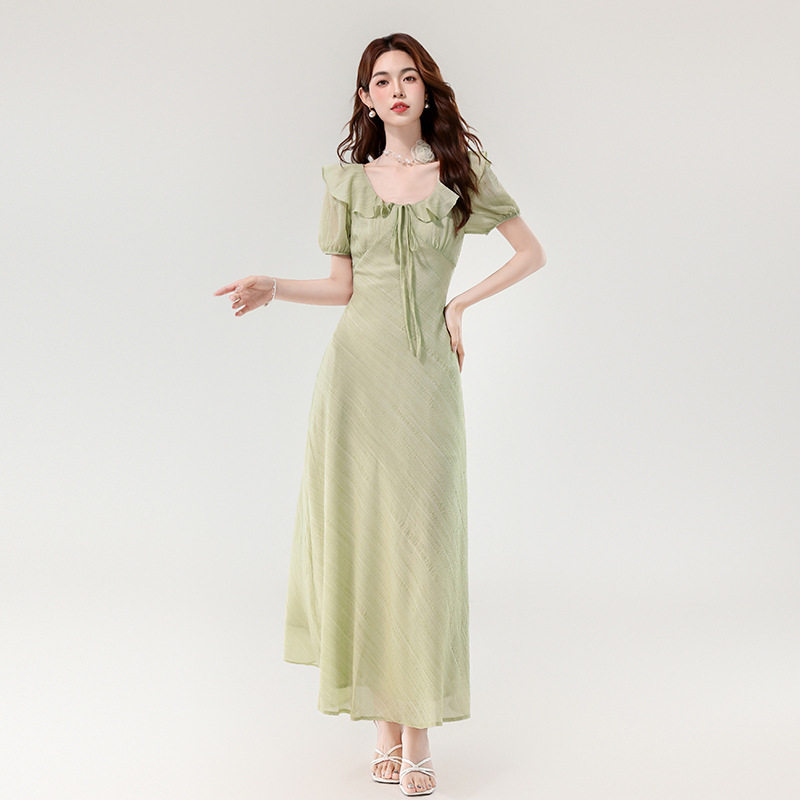 2026夏季新款南法度假风优雅减龄荷叶领收腰显瘦长款连衣裙