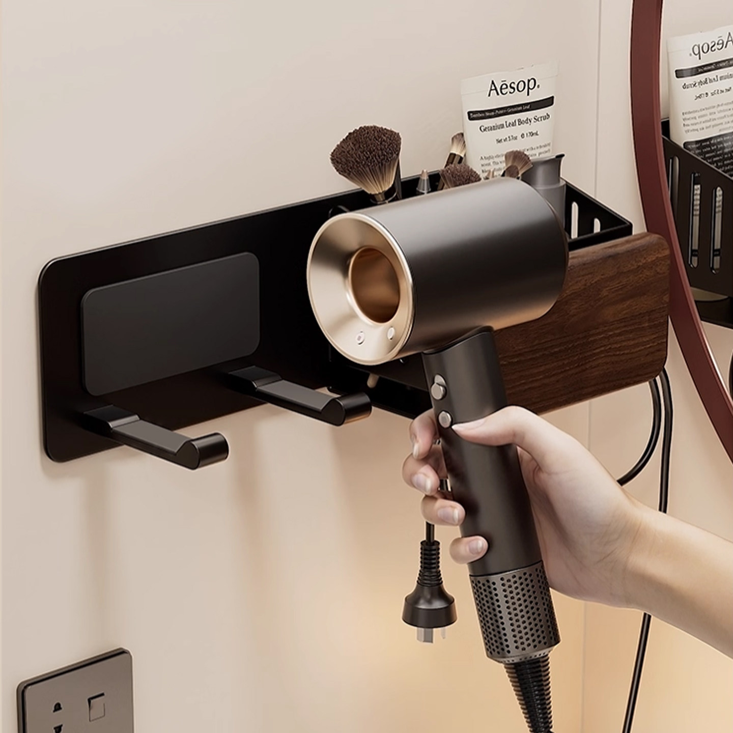 胡桃木吹风机置物架免打孔卫生间电吹风挂浴室壁挂式收纳适用徕芬,家庭/个人清洁工具,吹风机置物架,淘宝优惠券,粉丝福利购,淘宝优惠卷