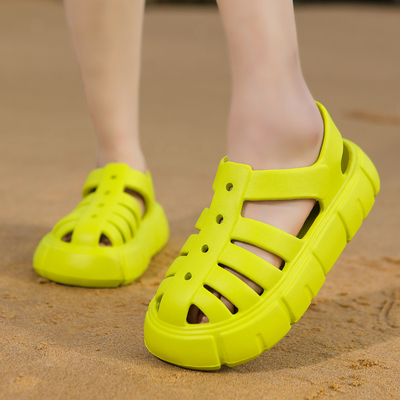 罗马凉鞋女款夏季2023年新款厚底洞洞鞋女士外穿防滑沙滩包头拖鞋