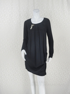 针梭拼女春秋不对称褶皱羊毛针织连衣裙 140元 正品 卡VON L982 2件