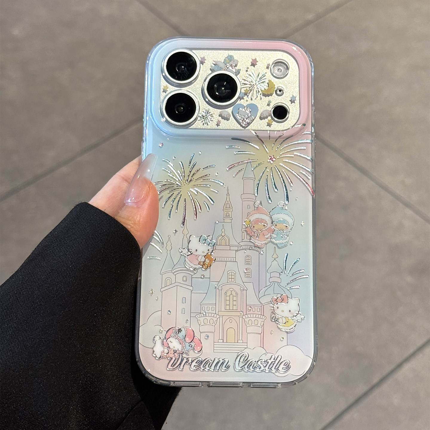 适用苹果17promax手机壳烟花城堡KT猫iPhone17新款16pro全包镜头防摔15的女款14pm保护套超薄高级感硅胶好看