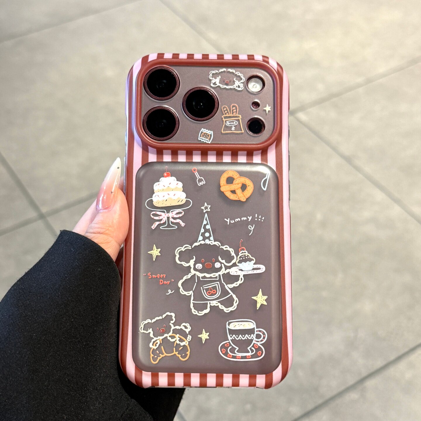 适用苹果18promax手机壳新款iPhone18pro趣味涂鸦小狗17高级感保护套16全包防摔硅胶15女款创意小众超火pm