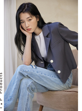 ＜糖皮出品＞一万光年 撞色纽扣 撞色线装饰 利落短款灰色小西装