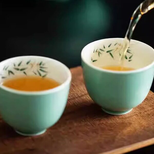 丨手绘青花隐竹茶杯单杯苹果绿色复古家用陶瓷品茗杯茶具